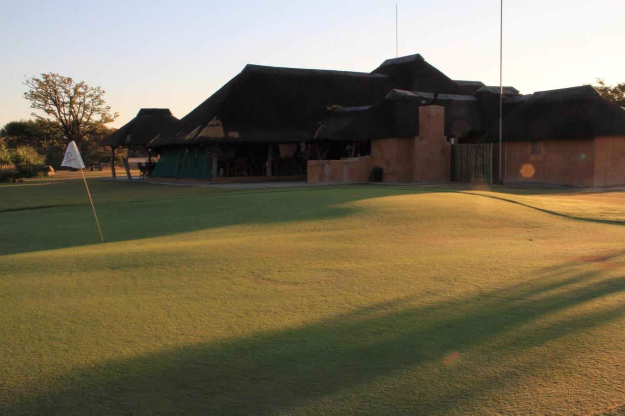 Tantebane Game Ranch Hotel Buitenkant foto